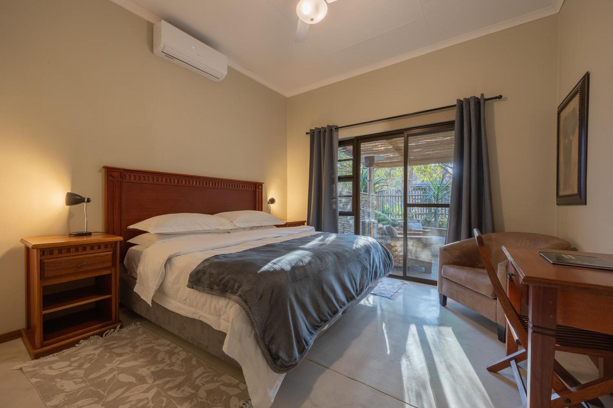Lodge 54 Hoedspruit Buitenkant foto