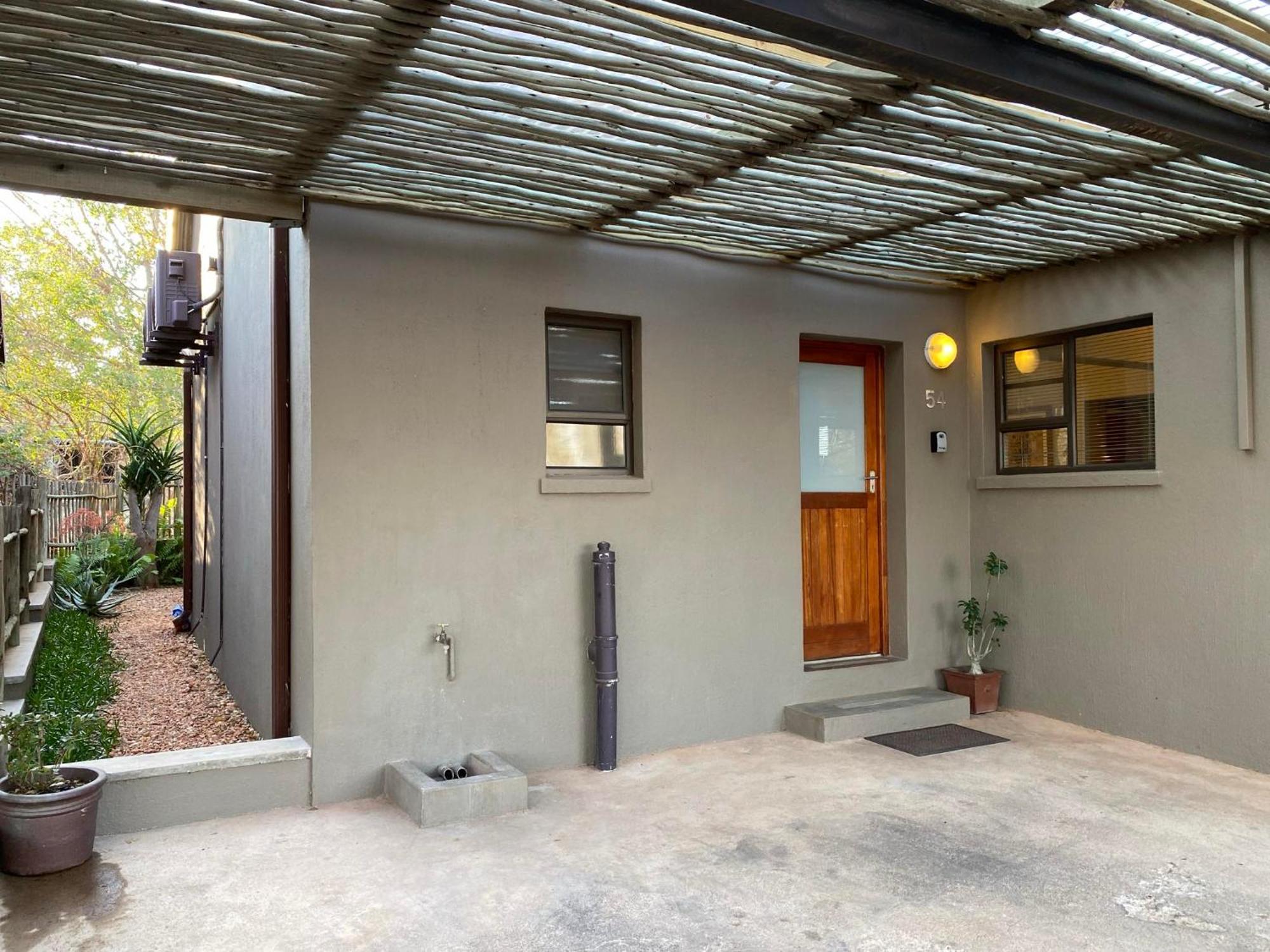 Lodge 54 Hoedspruit Buitenkant foto